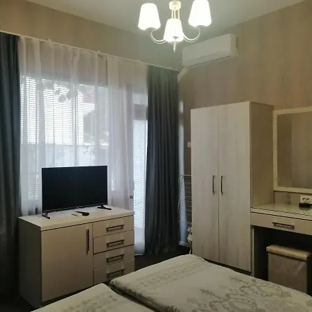 Guest house джорджия Kiten (Burgas)